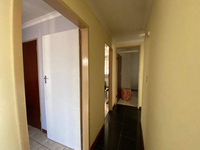 2 Bedroom Property for Sale in Strandfontein Village Western Cape